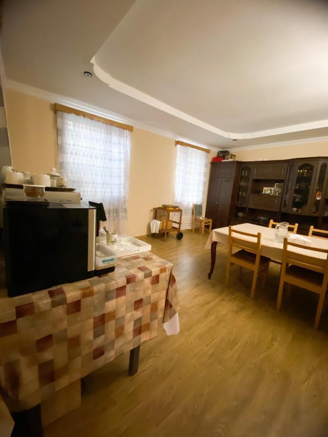 Guesthouse Ailama Ushguli Exterior photo